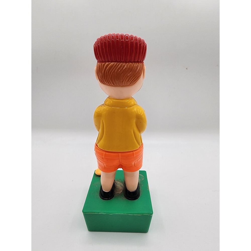 Vintage Plastic Boy Golfer Figure Green Base Yellow Jacket Red Hat - Picture 2 of 6